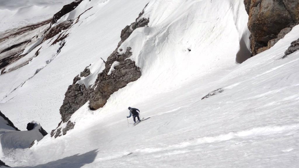 16 Jo face est pointe percee