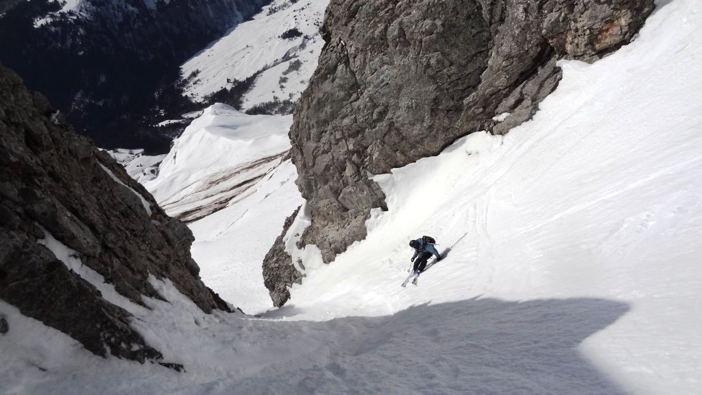 18 Jo face est pointe percee